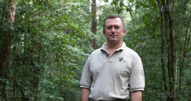 Le sulfureux ex ministre Lee White et 3 de ses hommes assignés à résidence pour corruption