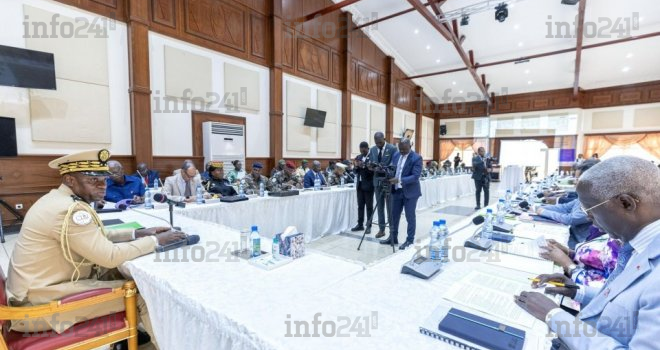 Fin du séminaire CTRI-Gouvernement&nbsp;: le projet final de Constitution du Gabon désormais fin prêt