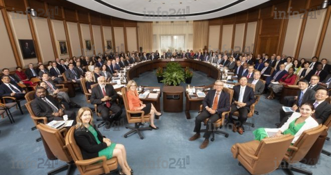 Le FMI relève les &laquo;&nbsp;dérapages budgétaires&nbsp;&raquo; du Gabon mais lui accorde un prêt de 56,42 milliards